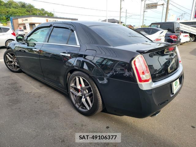 Chrysler 300 2015-05 8004563-16