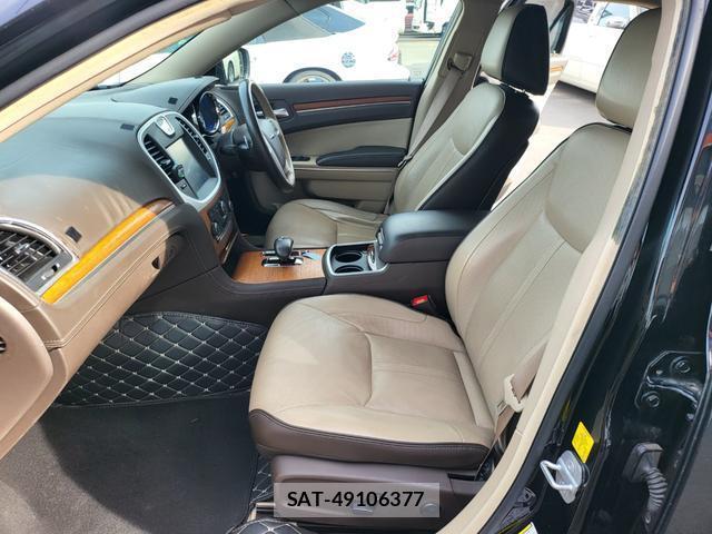 Chrysler 300 2015-05 8004563-8