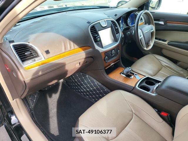 Chrysler 300 2015-05 8004563-9