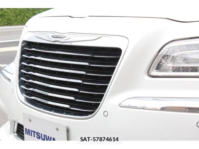Chrysler 300 2014-04 8005220-11