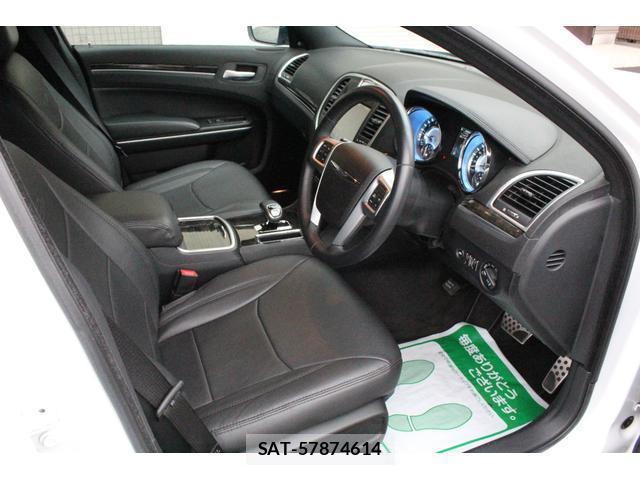 Chrysler 300 2014-04 8005220-19