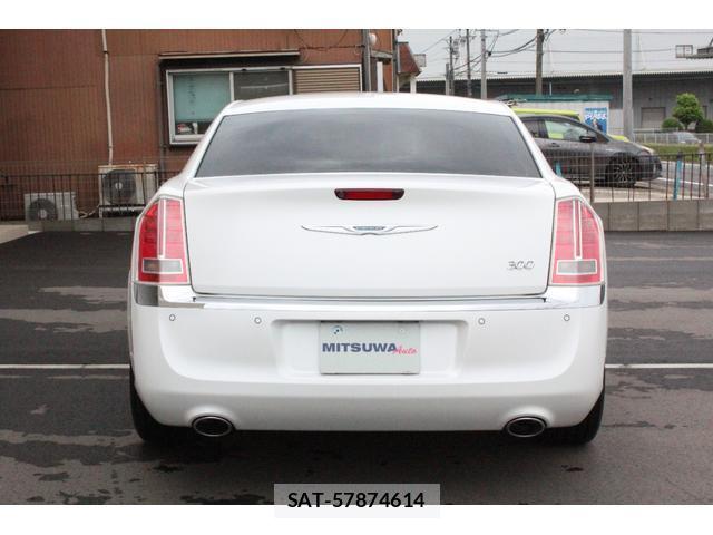 Chrysler 300 2014-04 8005220-4