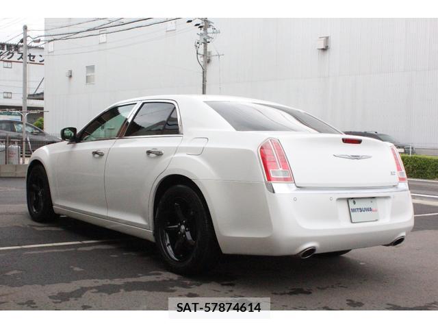 Chrysler 300 2014-04 8005220-5