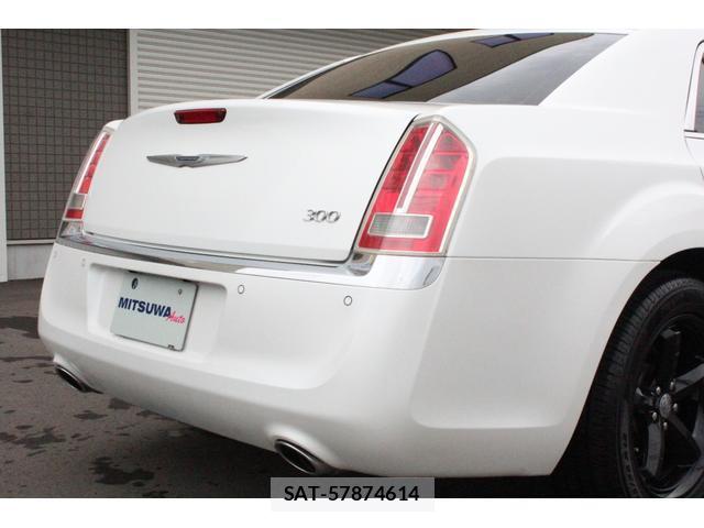 Chrysler 300 2014-04 8005220-8