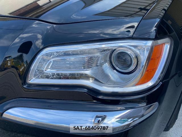 Chrysler 300 2013-02 8005876-11