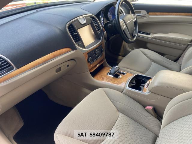 Chrysler 300 2013-02 8005876-6