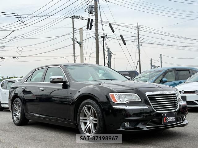 Chrysler 300 2013-05 8008436-13