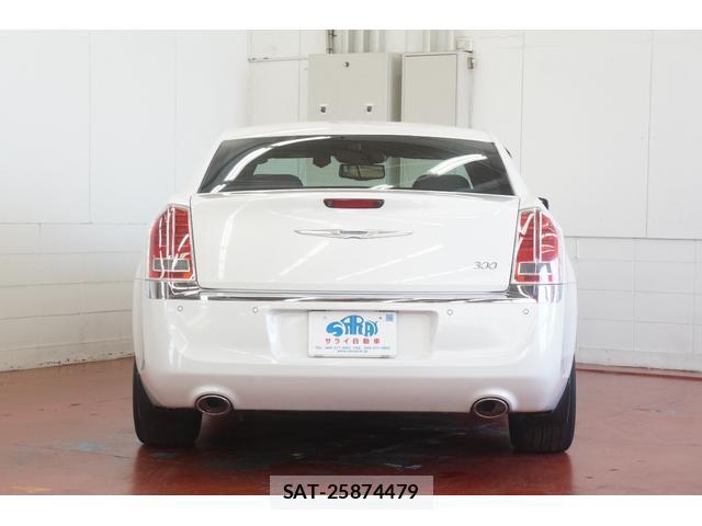 Chrysler 300 2013-01 8009818-10