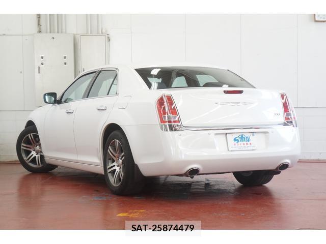 Chrysler 300 2013-01 8009818-11