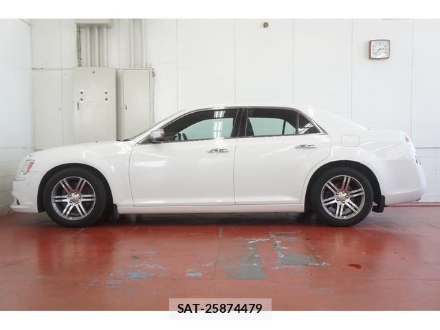 Chrysler 300 2013-01 8009818-12