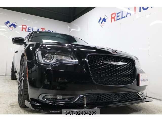 Chrysler 300 2016-09 8010679-15