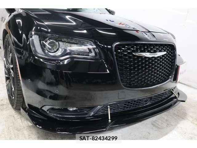 Chrysler 300 2016-09 8010679-9