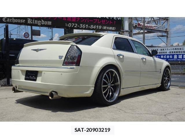 Chrysler 300C 2006-04 8006967-11