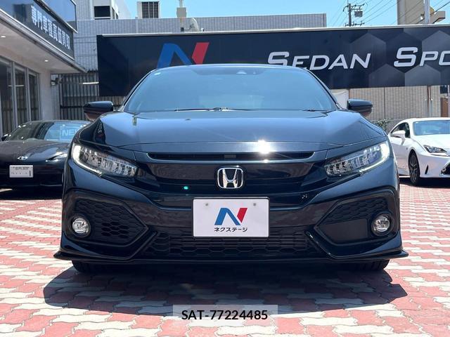 Honda CIVIC 2018-06 8005104-13