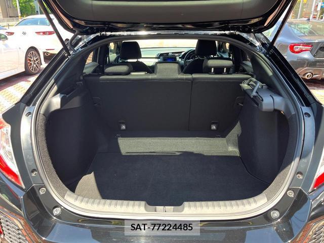 Honda CIVIC 2018-06 8005104-9