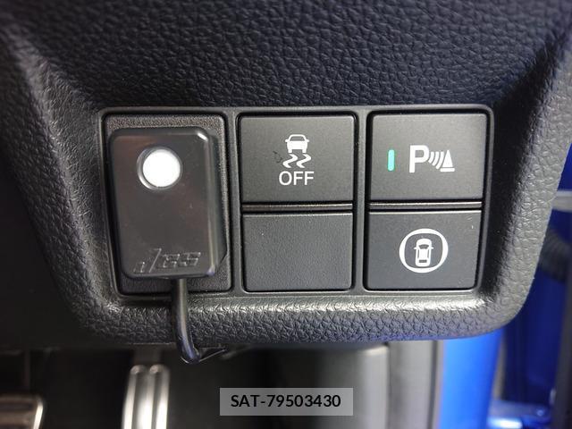Honda CIVIC 2021-12 8011764-13
