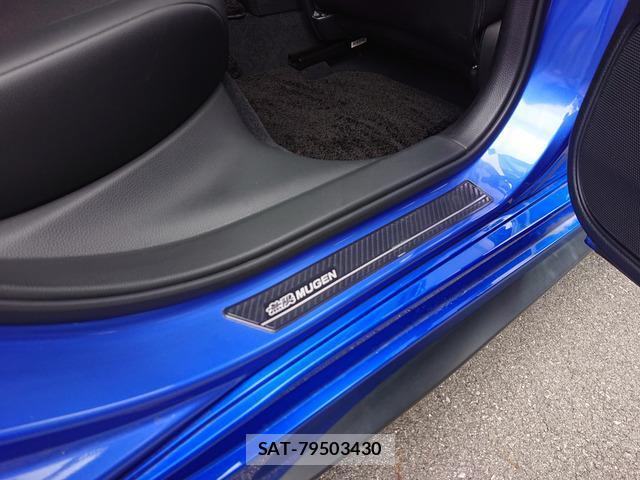 Honda CIVIC 2021-12 8011764-14