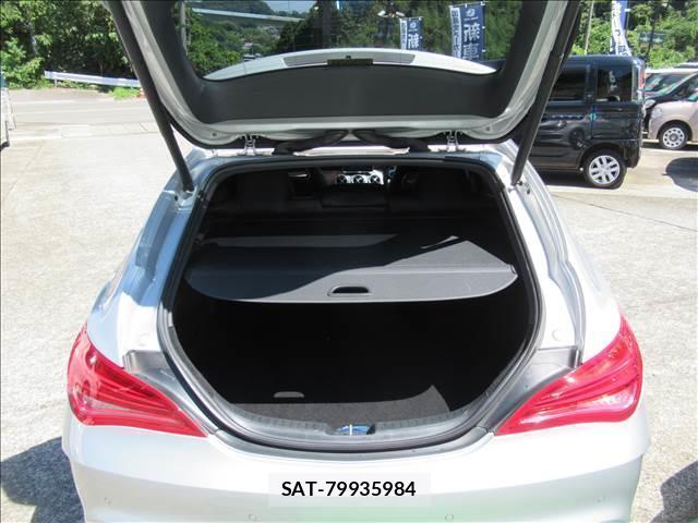 Mercedes Benz CLA-CLASS 2015-06 8006582-18