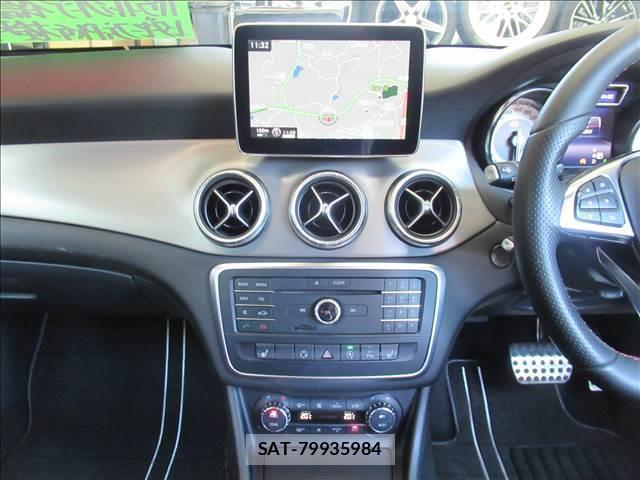 Mercedes Benz CLA-CLASS 2015-06 8006582-5