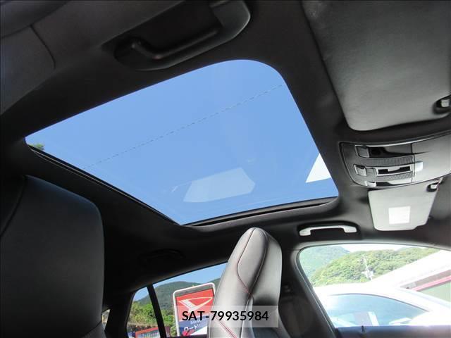 Mercedes Benz CLA-CLASS 2015-06 8006582-9