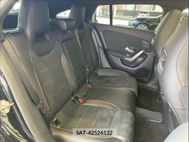 Mercedes Benz CLA-CLASS 2020-01 8007652-7