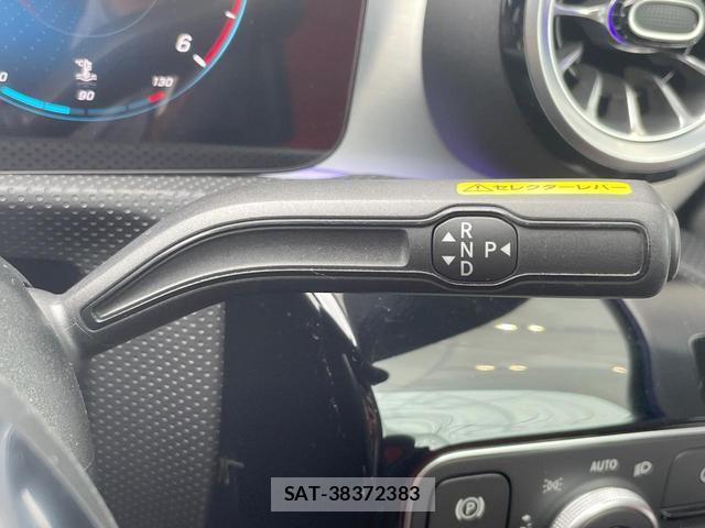 Mercedes Benz CLA-CLASS 2023-06 8007664-11