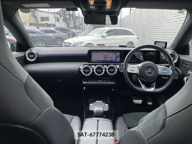 Mercedes Benz CLA-CLASS 2021-11 8007923-4