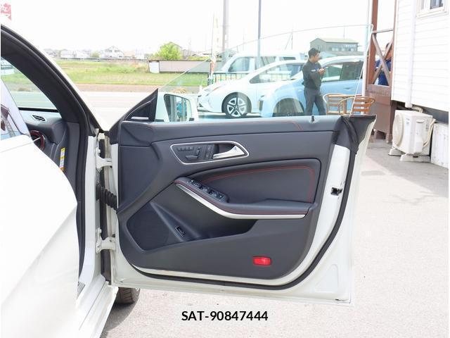 Mercedes Benz CLA-CLASS 2015-11 8008420-17