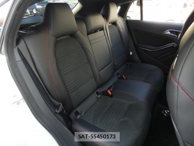 Mercedes Benz CLA-CLASS 2016-05 8008757-6