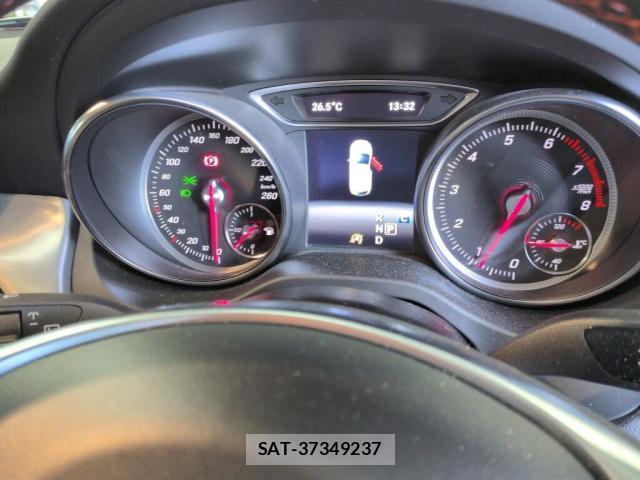 Mercedes Benz CLA-CLASS 2018-05 8009118-5