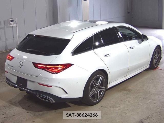 Mercedes Benz CLA-CLASS 2023-04 8010540-4