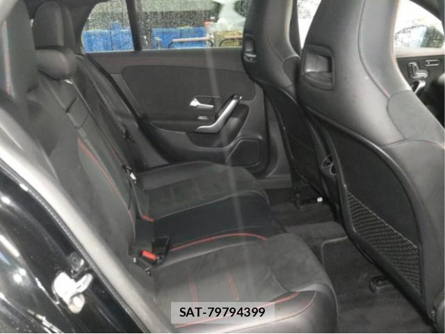 Mercedes Benz CLA-CLASS 2023-06 8010731-5