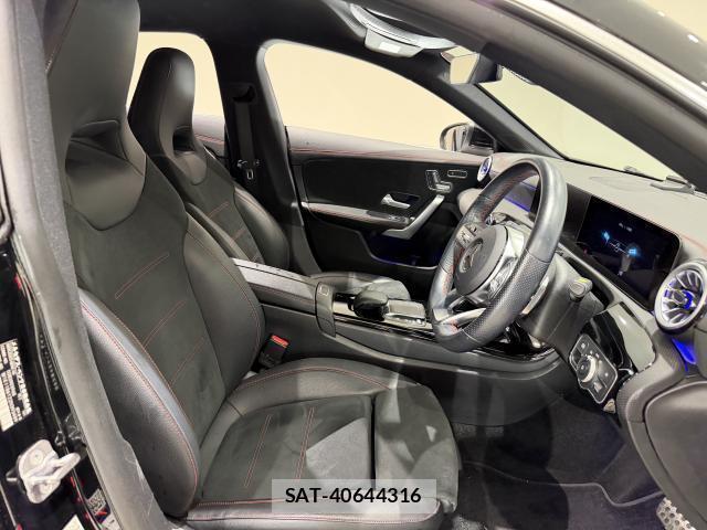 Mercedes Benz CLA-CLASS 2023-08 8010950-5