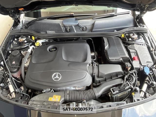 Mercedes Benz CLA-CLASS 2018-03 8011533-17