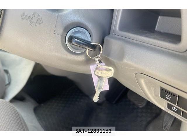 Nissan CLIPPER VAN 2025-07 8004270-6