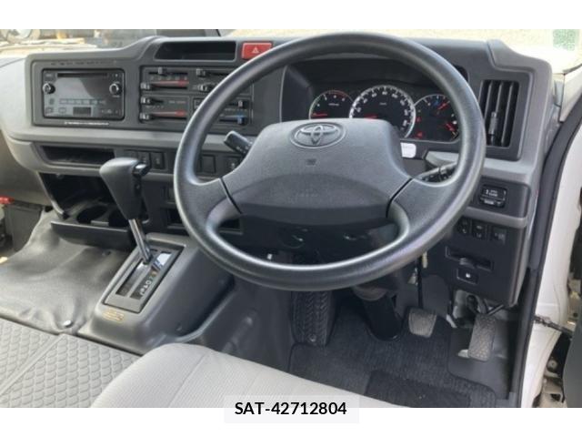 Toyota COASTER 2021 8006946-2