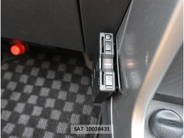 Daihatsu COPEN 2026-02 8009404-3