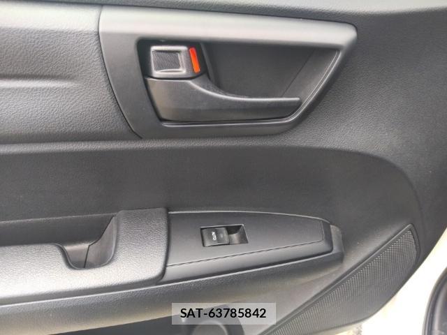 Toyota COROLLA AXIO 2019-06 8005598-12