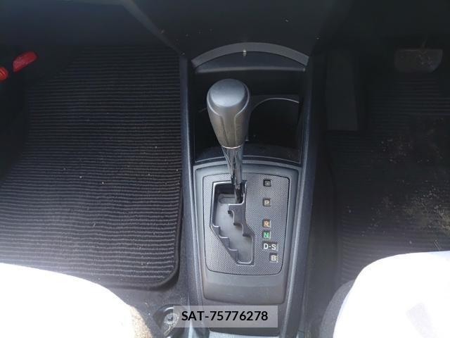 Toyota COROLLA AXIO 2015-07 8005614-11