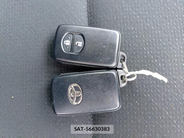 Toyota COROLLA AXIO 2022-07 8005617-14