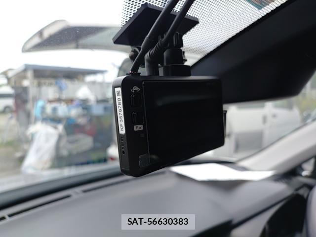 Toyota COROLLA AXIO 2022-07 8005617-16