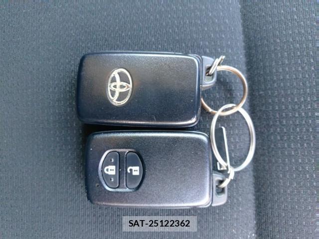 Toyota COROLLA AXIO 2020-07 8005621-14
