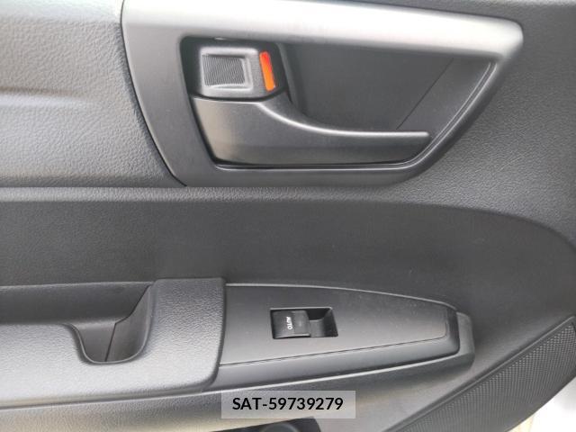 Toyota COROLLA AXIO 2021-07 8005625-12