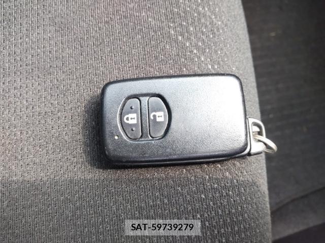 Toyota COROLLA AXIO 2021-07 8005625-14