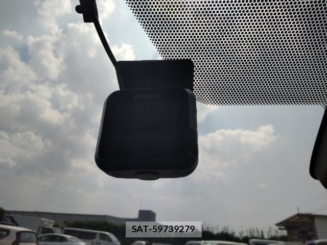 Toyota COROLLA AXIO 2021-07 8005625-16