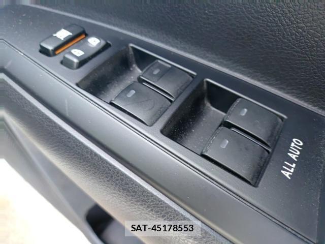 Toyota COROLLA AXIO 2021-08 8012107-13