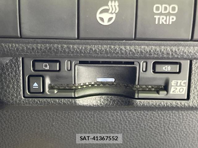 Toyota COROLLA TOURING 2023-11 8005859-6