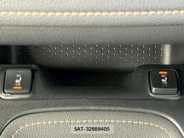 Toyota COROLLA TOURING 2020-03 8008469-13