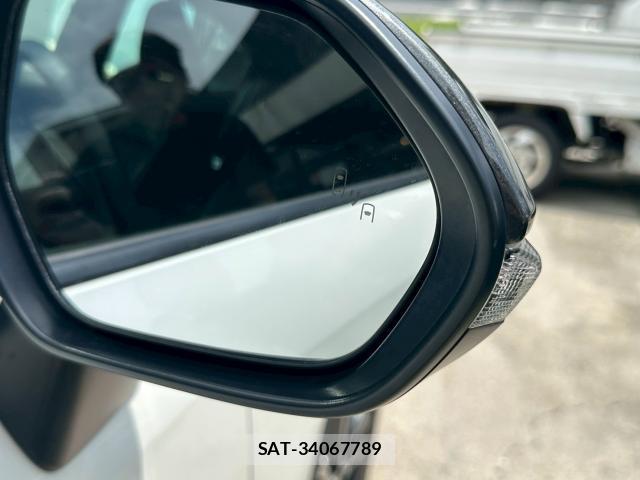Toyota COROLLA 2021-05 8009799-12