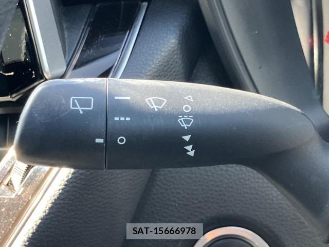 Toyota COROLLA SPORT 2018-06 8003833-15